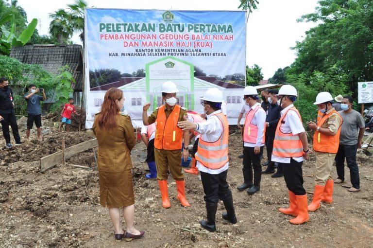 Wabup Letakan Batu Pertama Kantor Balai Nikah Minsel