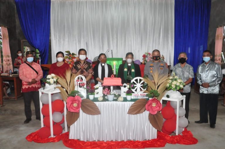 Wabup Hadiri HUT ke-9 Exodus Ongkaw III