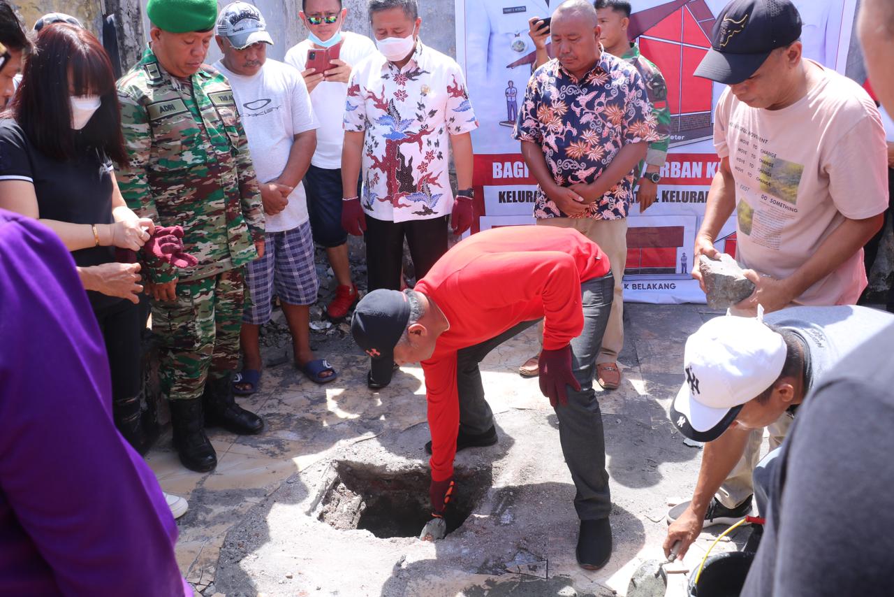 Forkompimda Gelar Aksi ‘Peduli &amp; Prihatin’, FDW Letakan Batu pada Bangunan RSS Korban Bencana Kebakaran