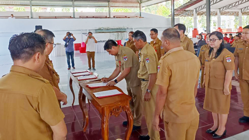 Sekda Pimpin Serah Terima PJTP dan Jabatan Administrator di Minsel