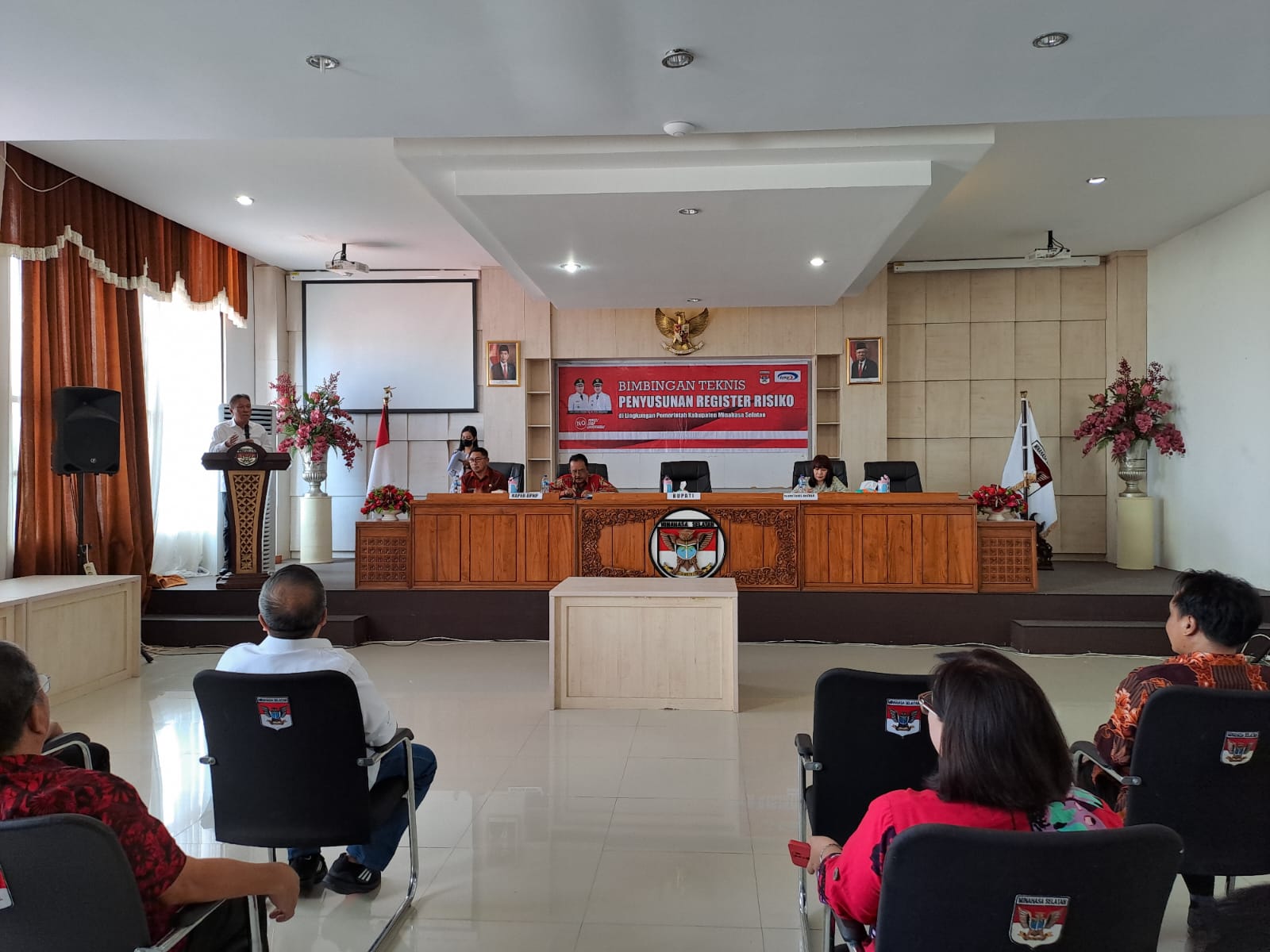 Wongkar Tutup Secara Resmi Bimtek Penyusunan Register Resiko di Minsel