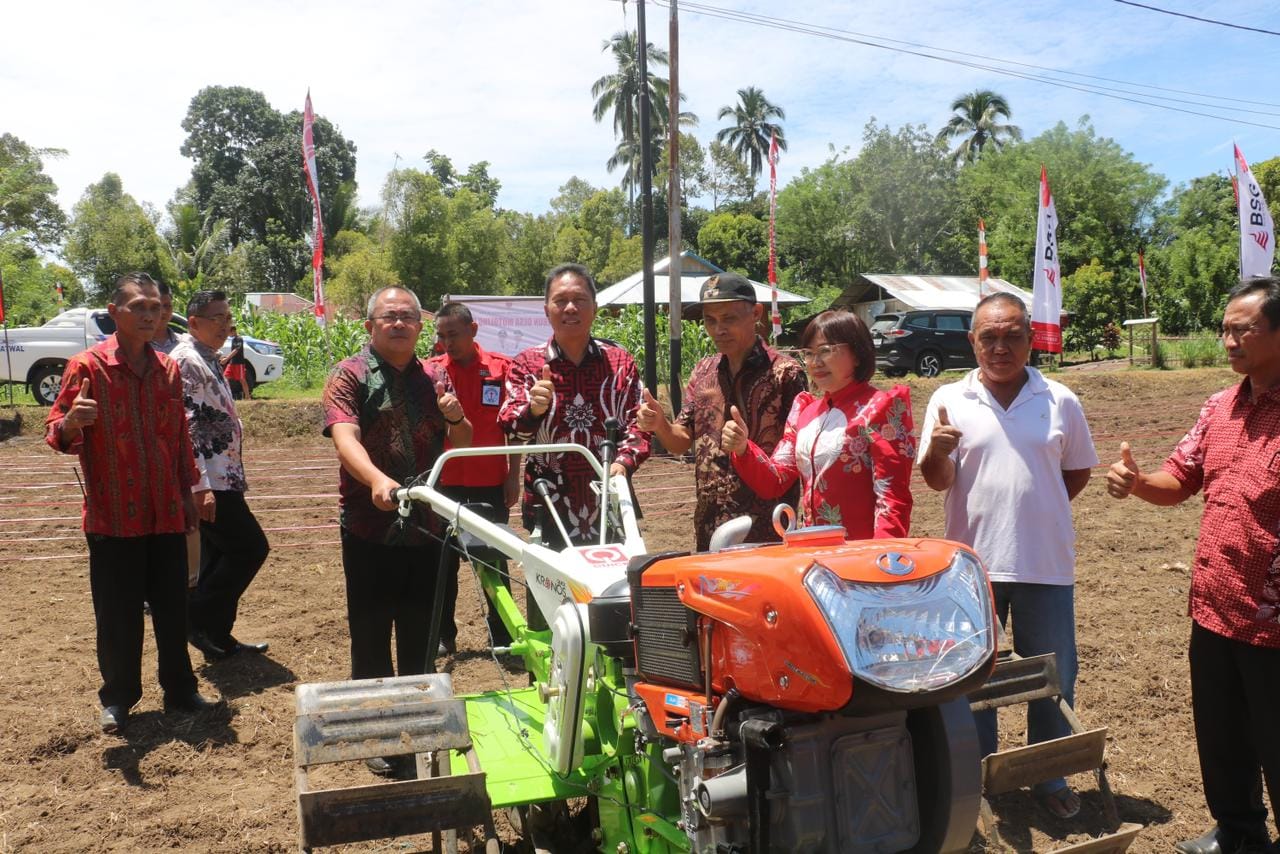 Penanaman Jagung oleh Pemerintah Desa Motoling Dua Kecamatan Motoling