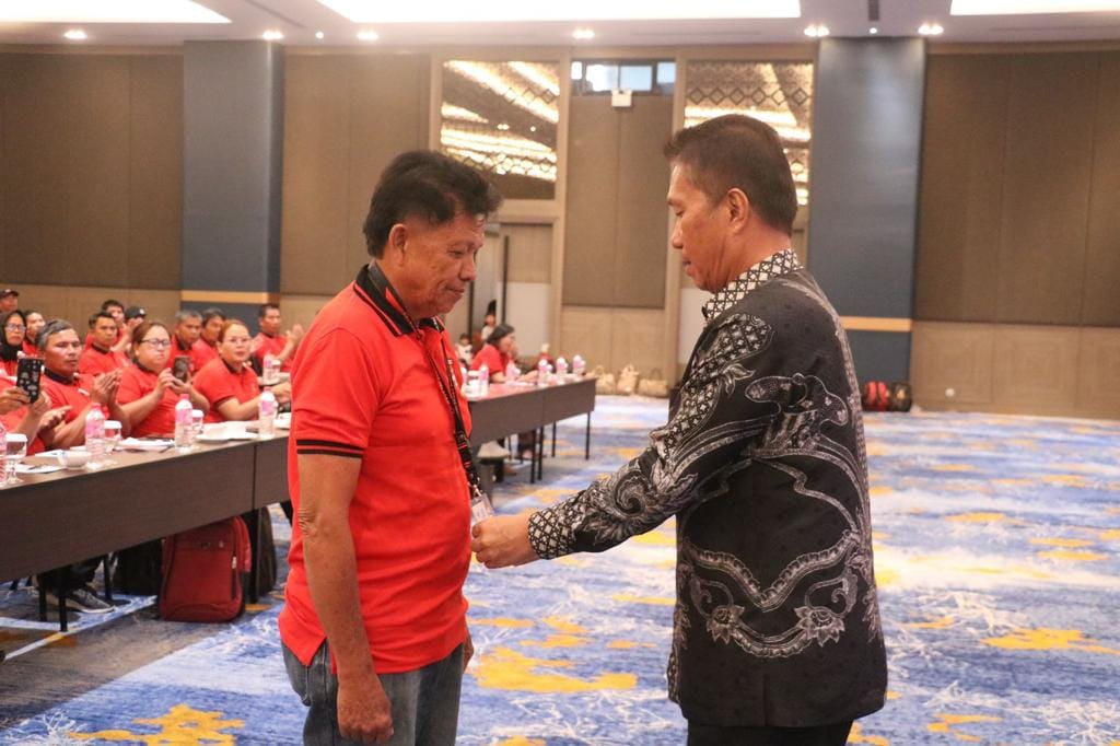 FDW Buka Bimtek Penguatan Tugas dan Fungsi BPD Se Minsel