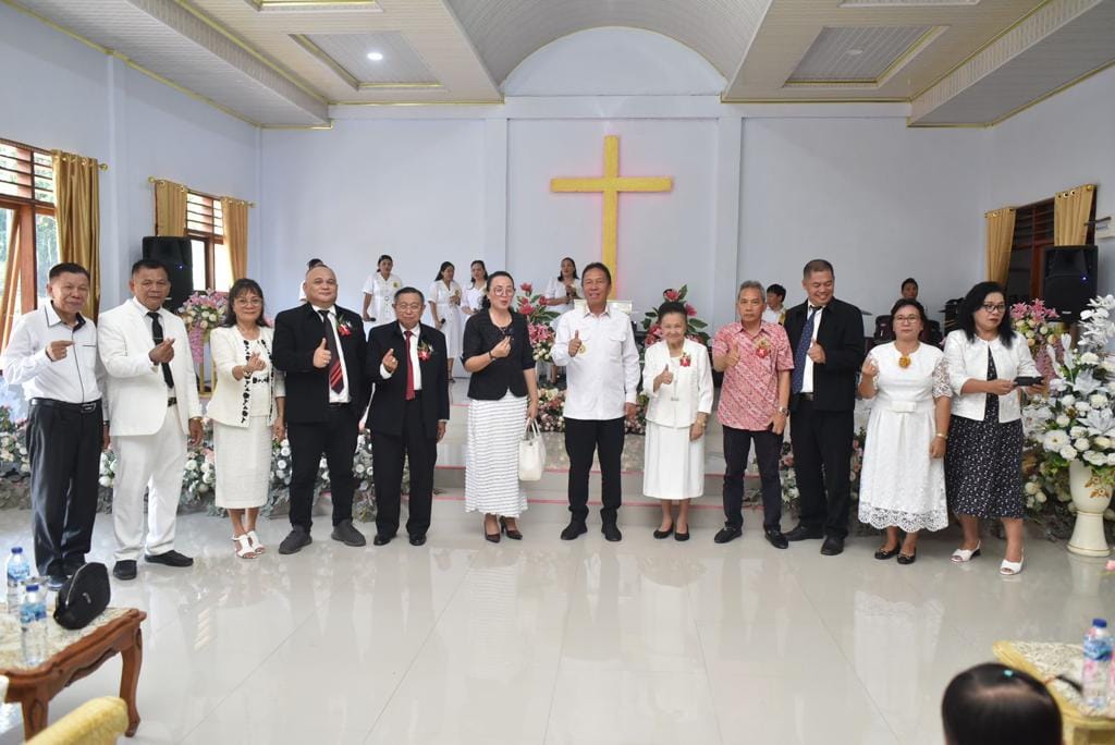 Bupati hadiri peresmian gereja GPDI El-Shaddai Poigar Dua