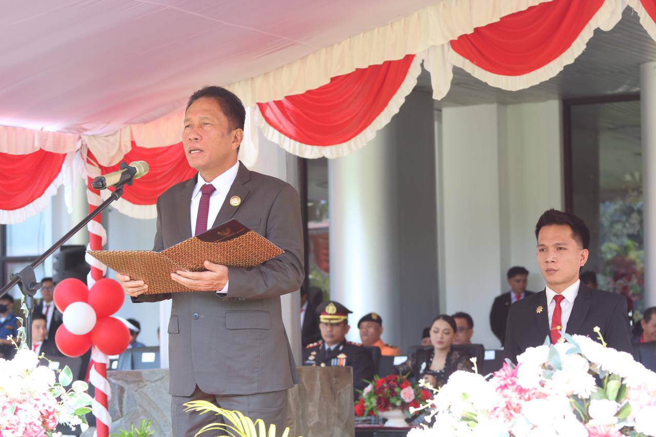 Upacara Bendara dalam rangka HUT Minsel ke-22