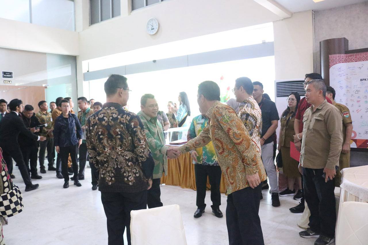 Serah Terima Jabatan Kepala BPK Perwakilan Provinsi Sulawesi Utara