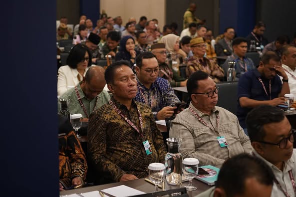 FDW ikut orientasi APKASI di Manado